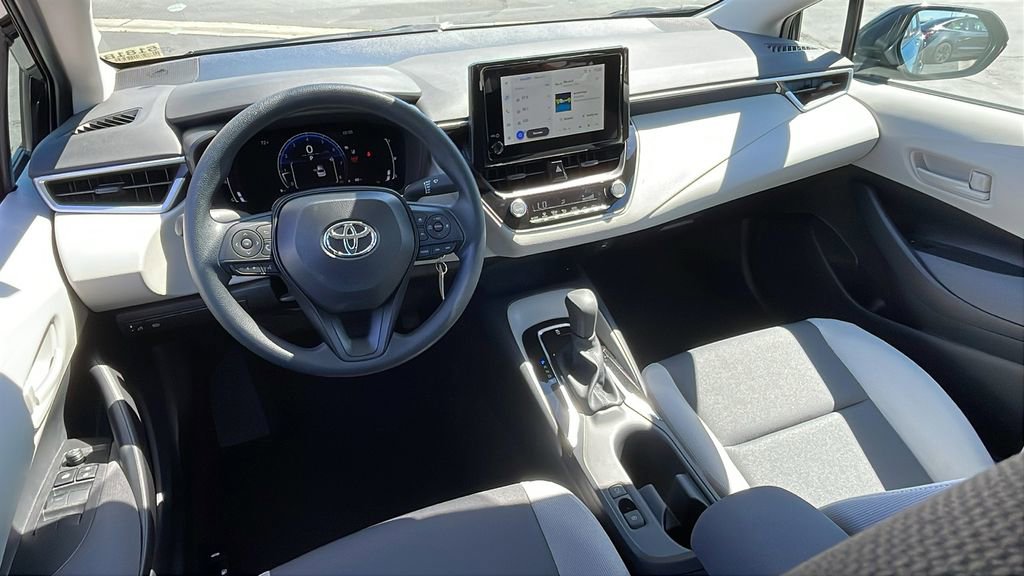 Used 2026 Toyota Corolla LE FWD image 14