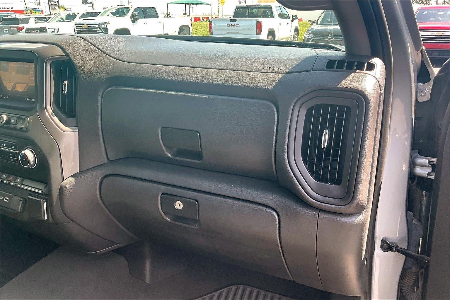 Used 2023 Chevrolet Silverado 1500 Custom AWD/4WD image 17