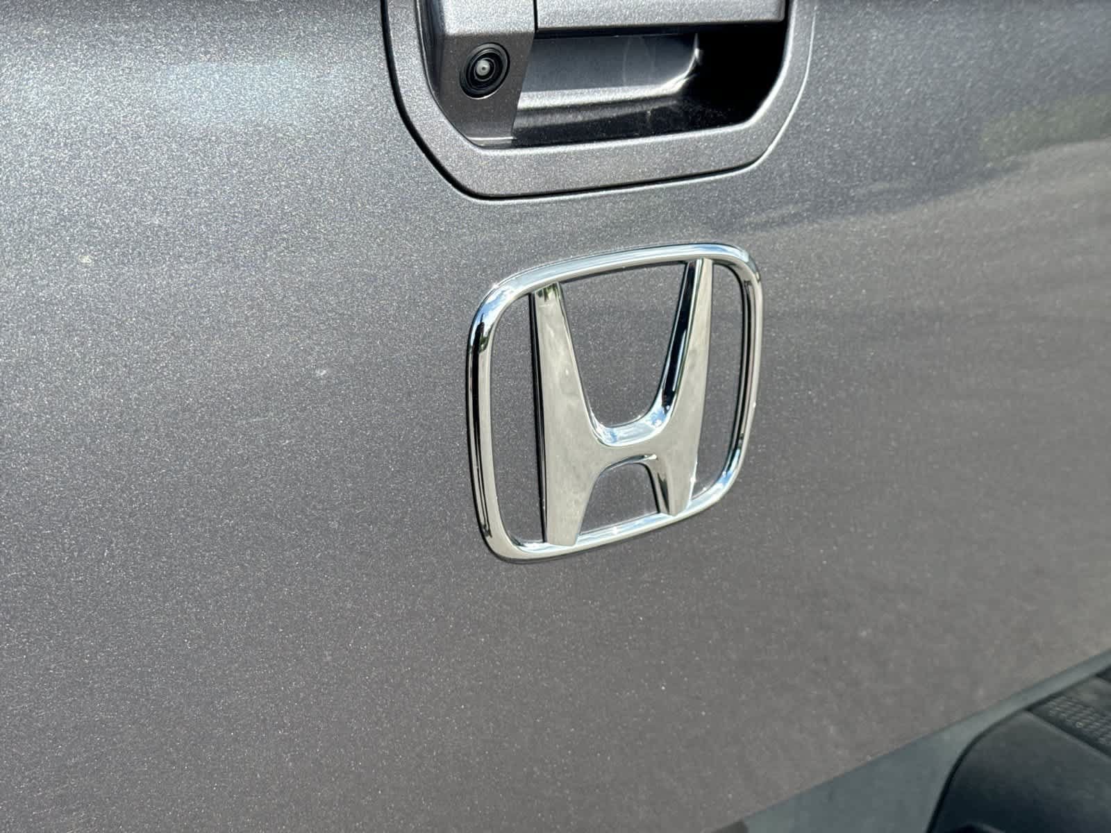 Used 2023 Honda Ridgeline RTL-E image 16