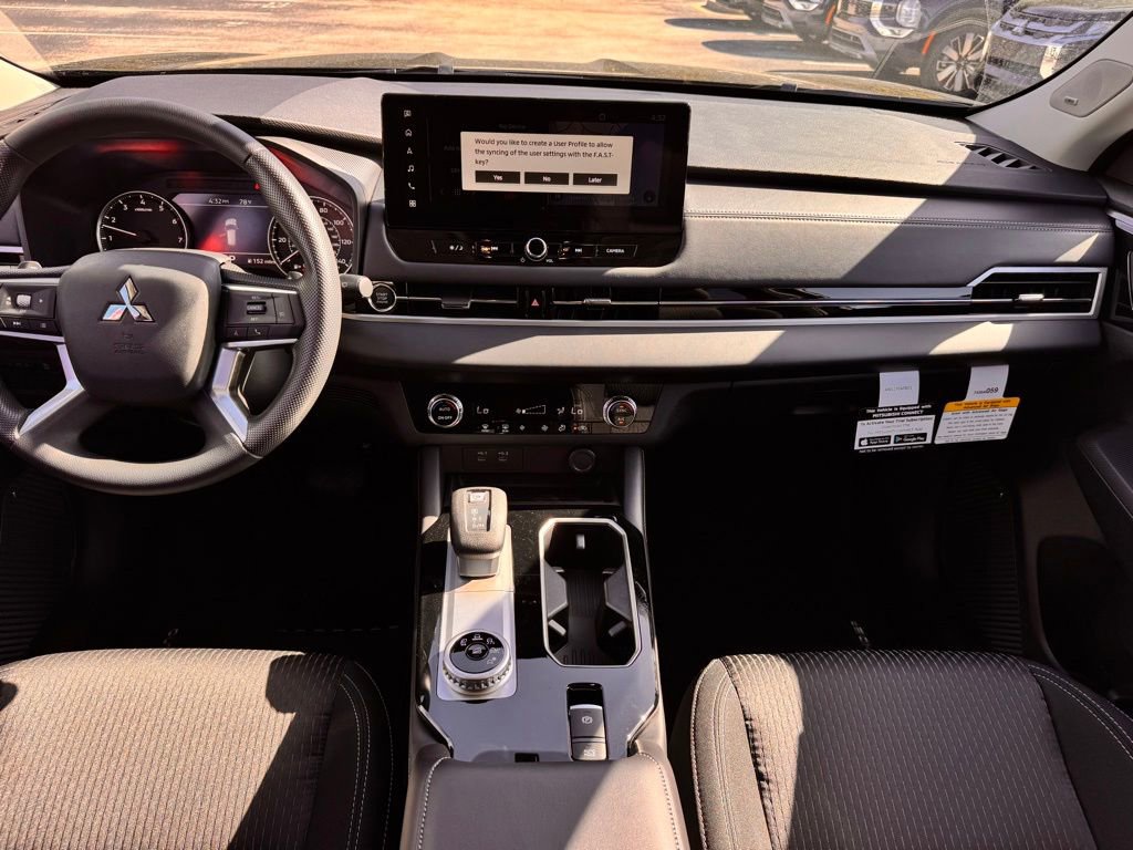 New 2026 Mitsubishi Outlander ES image 24