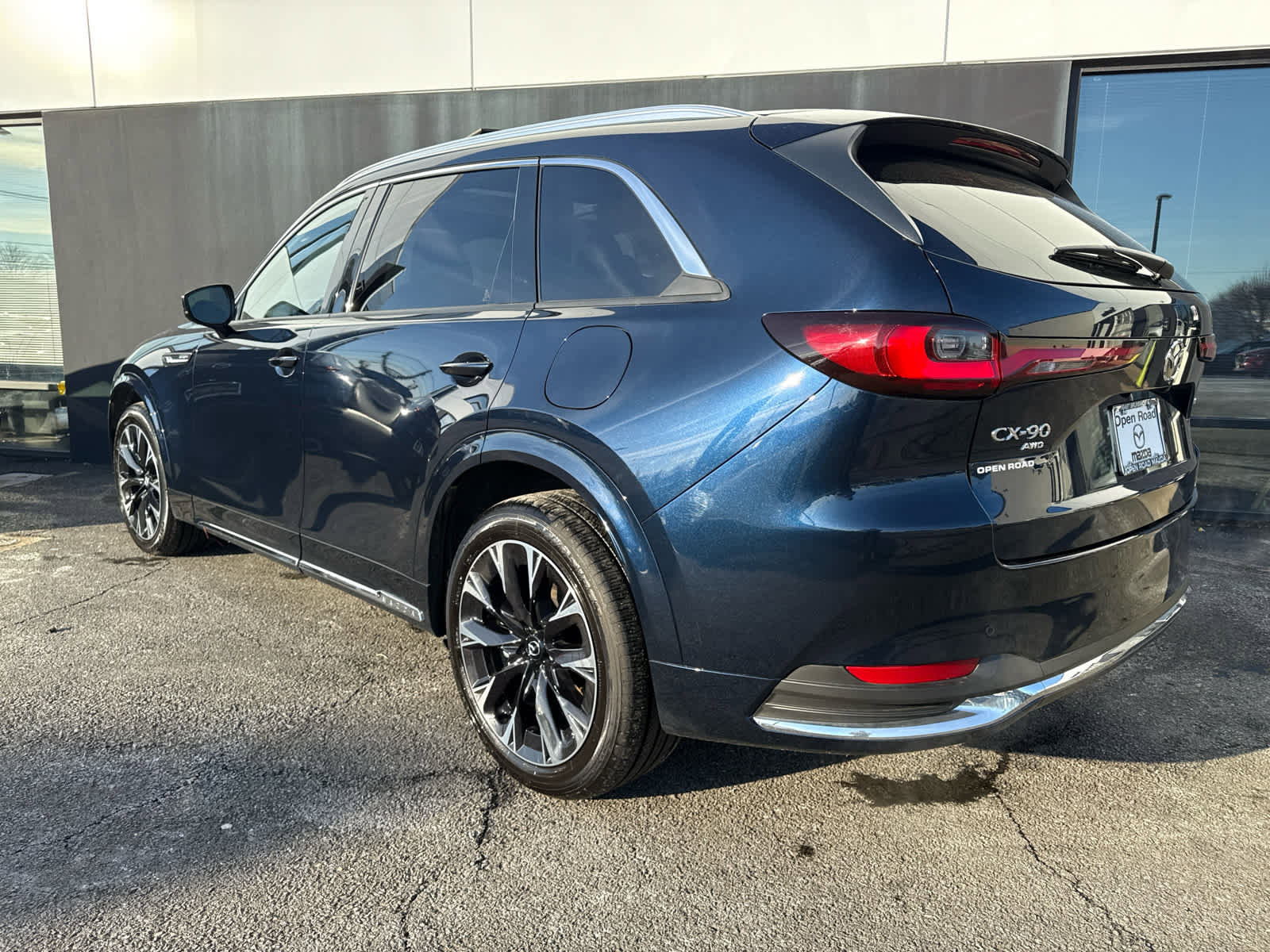 Used 2024 MAZDA CX-90 3.3 Turbo S w/ Premium Package image 4