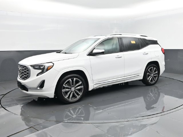 Used 2019 GMC Terrain Denali AWD/4WD image 1