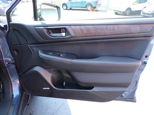 Used 2017 Subaru Outback 3.6R Limited AWD/4WD image 22
