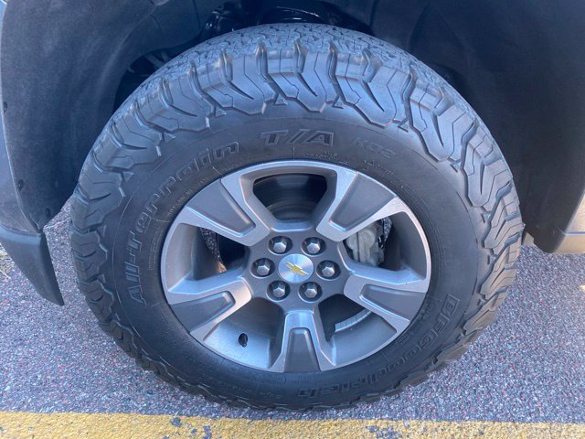 Used 2017 Chevrolet Colorado Z71 AWD/4WD image 9