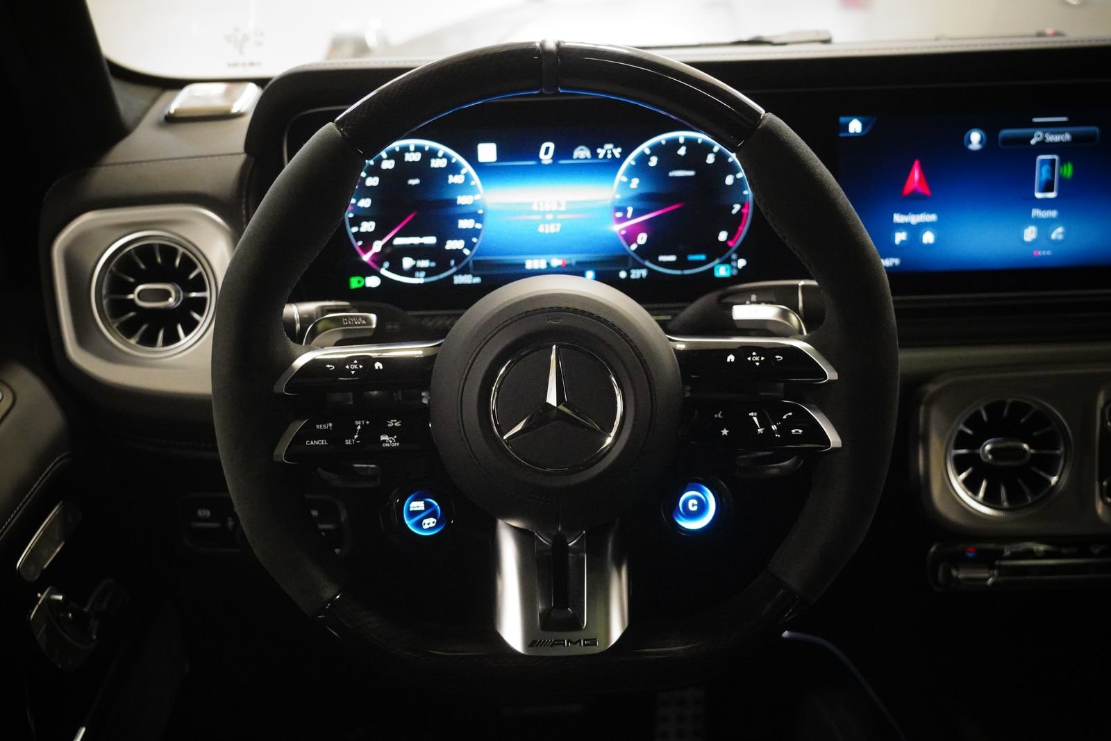 Used 2025 Mercedes-Benz G 63 AMG 4MATIC image 16