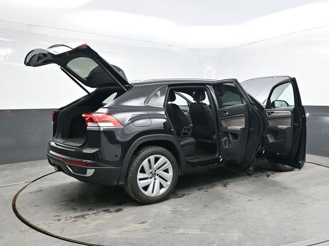 Used 2022 Volkswagen Atlas Cross Sport SE AWD/4WD image 41