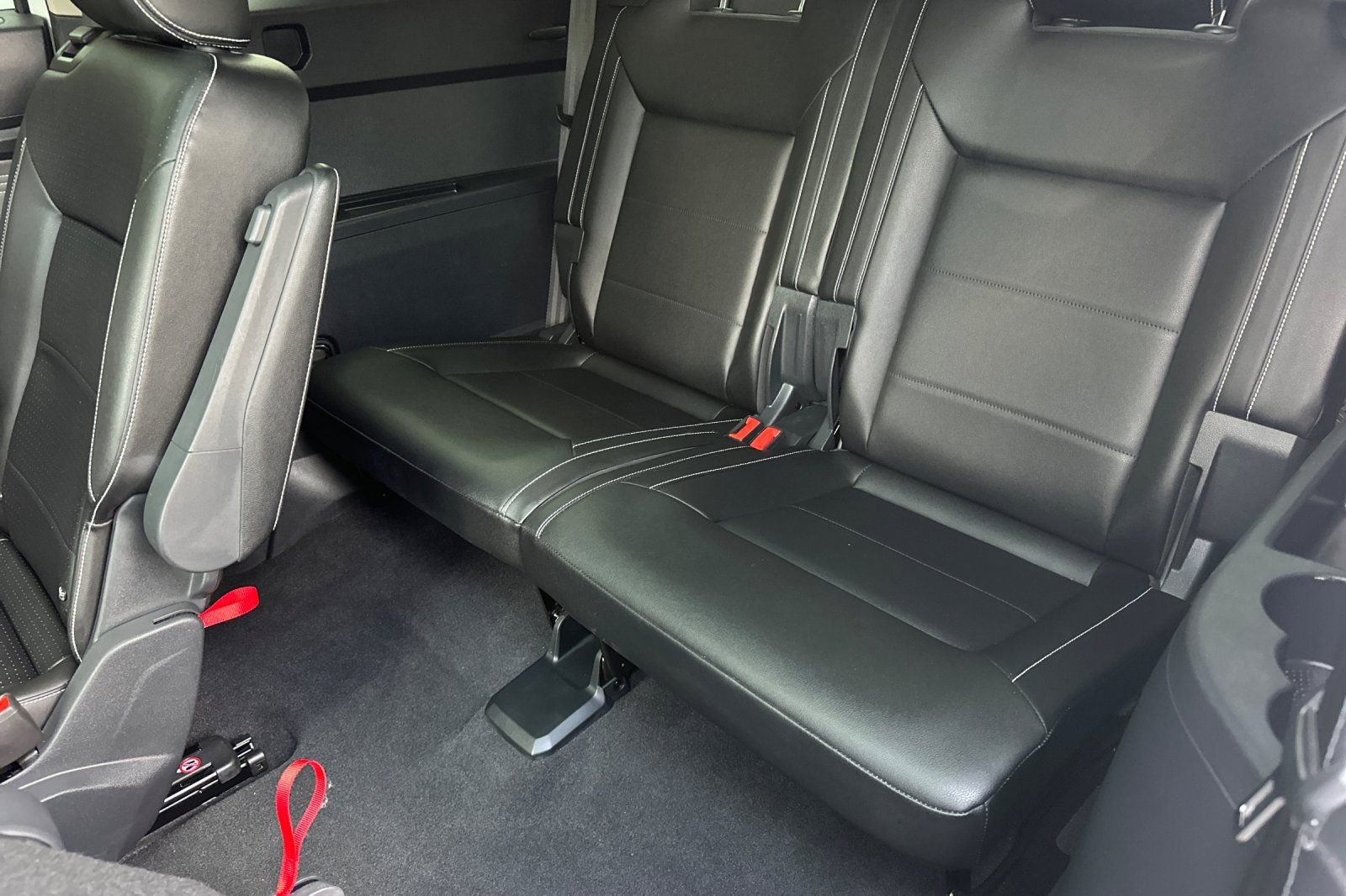 Used 2023 Volkswagen Atlas SE w/ Panoramic Sunroof Package FWD image 15