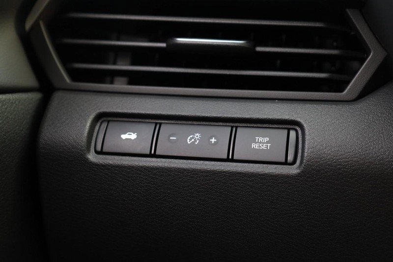 New 2025 Nissan Altima 2.5 SV image 18