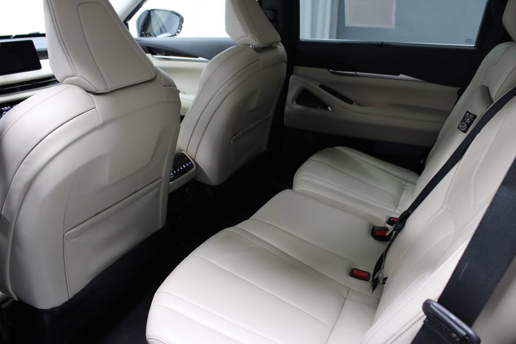Used 2025 INFINITI QX60 Sensory AWD/4WD image 21