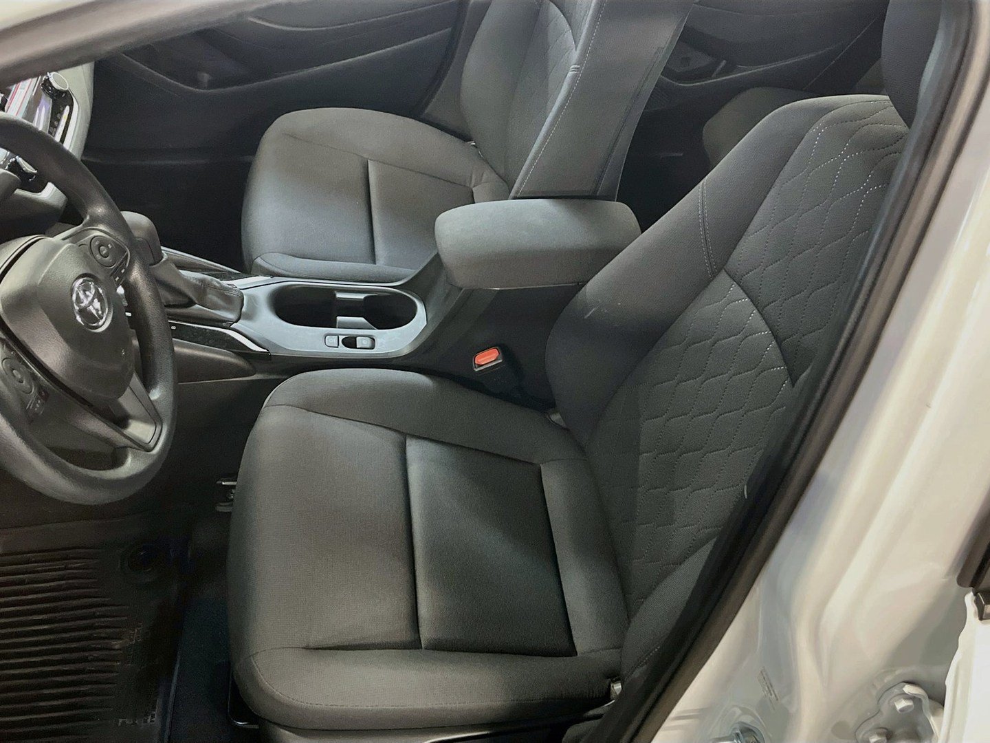 Used 2026 Toyota Corolla LE FWD image 19
