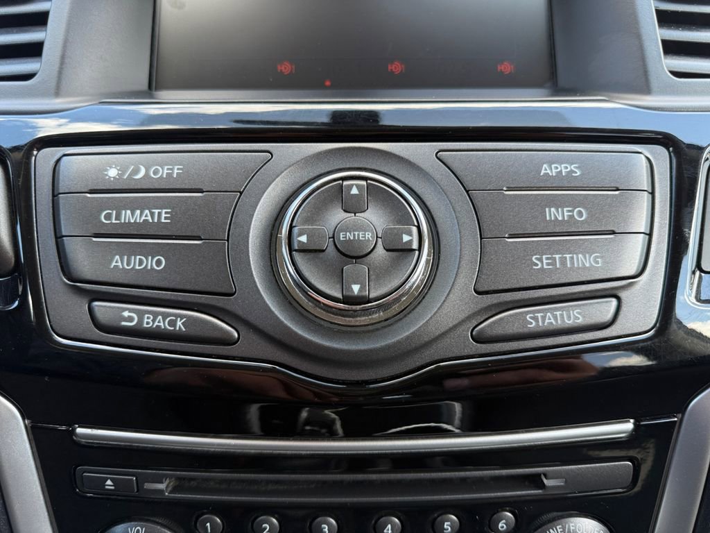 Used 2019 Nissan Pathfinder S image 16