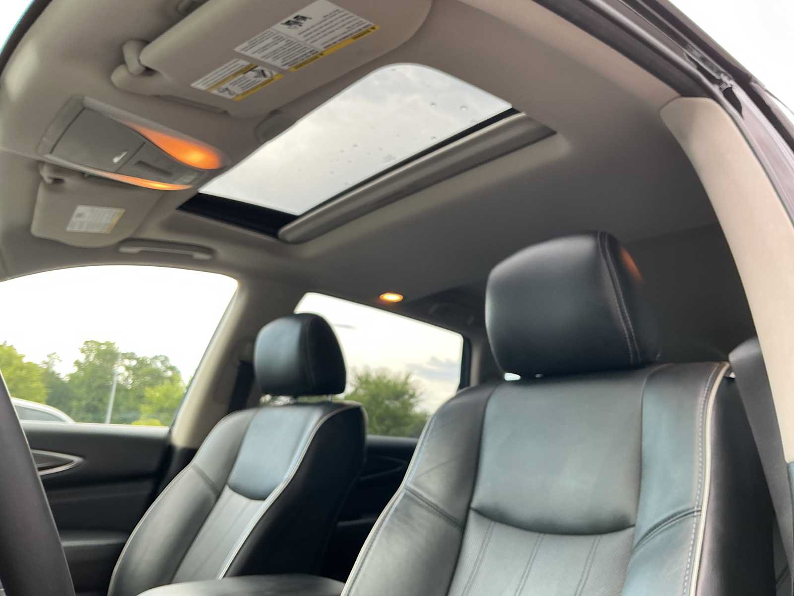 Used 2017 INFINITI QX60 FWD w/ Premium Plus Package image 24