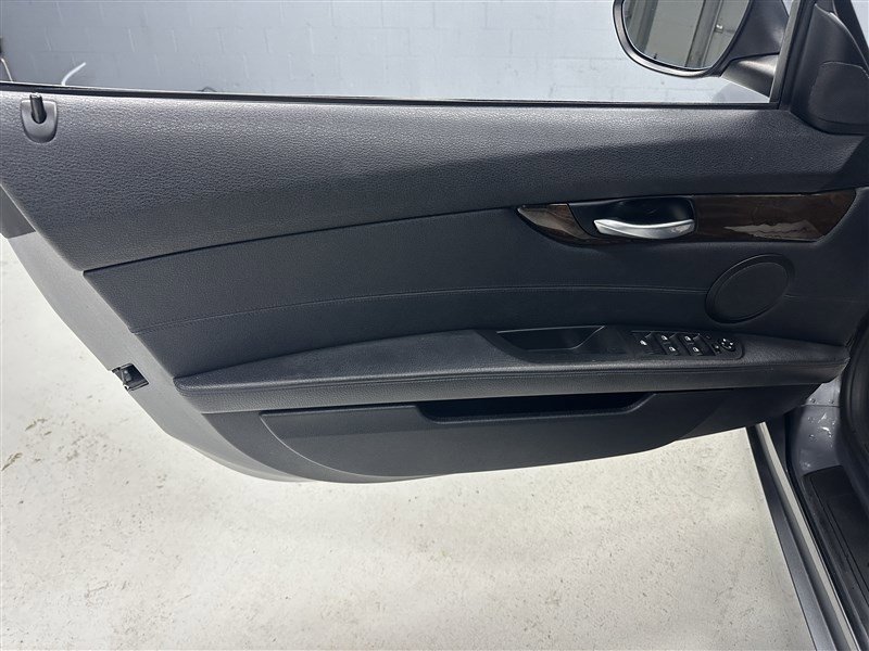 Used 2010 BMW Z4 sDrive30i image 15