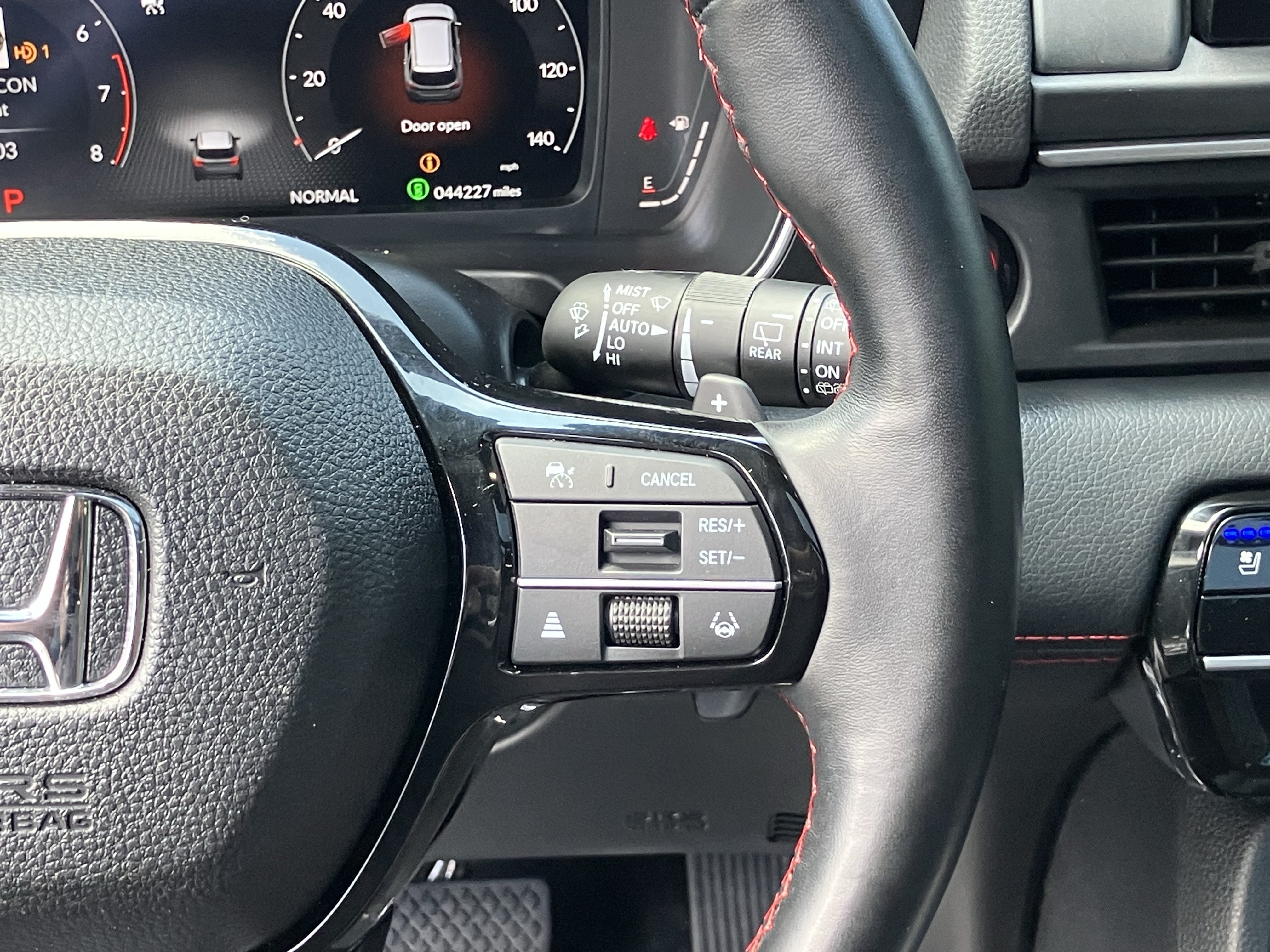 Certified 2025 Honda Pilot Black Edition image 22