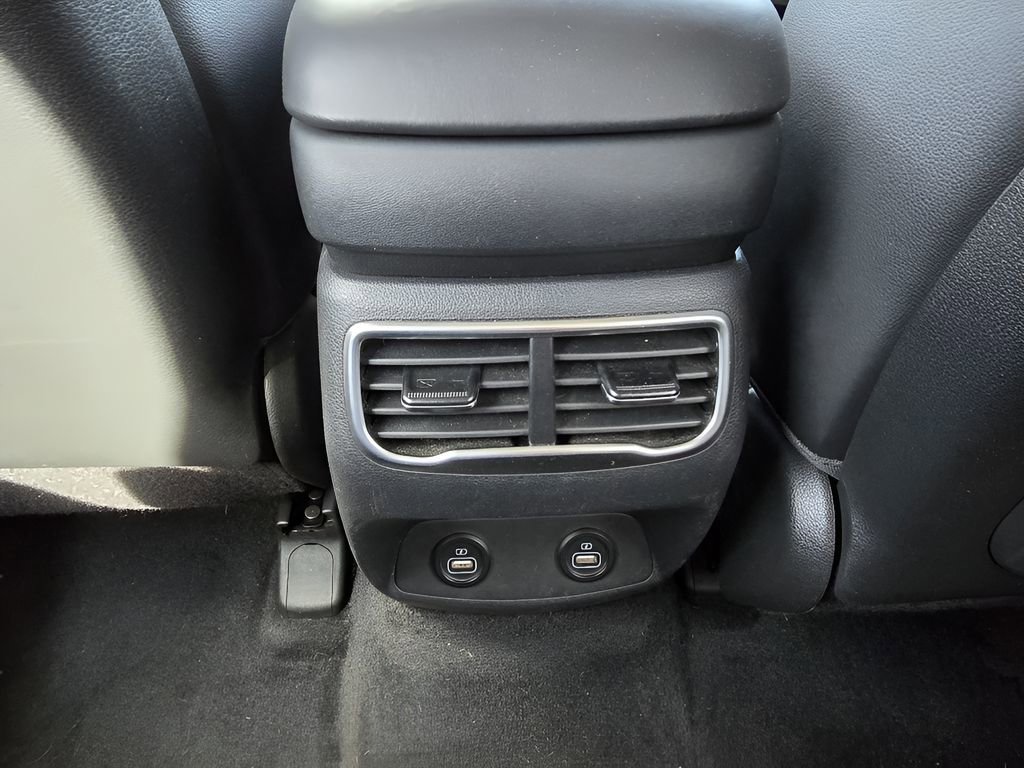 Used 2023 Hyundai Santa Fe SEL Premium image 29