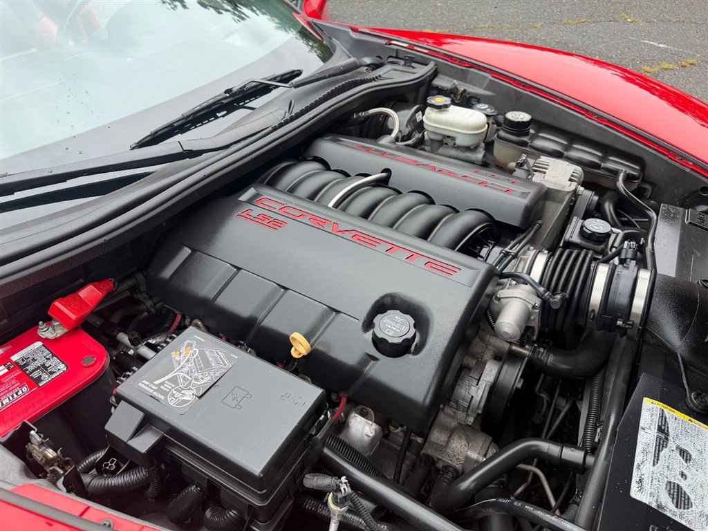 Used 2007 Chevrolet Corvette Coupe w/ Preferred Equipment Group RWD image 20