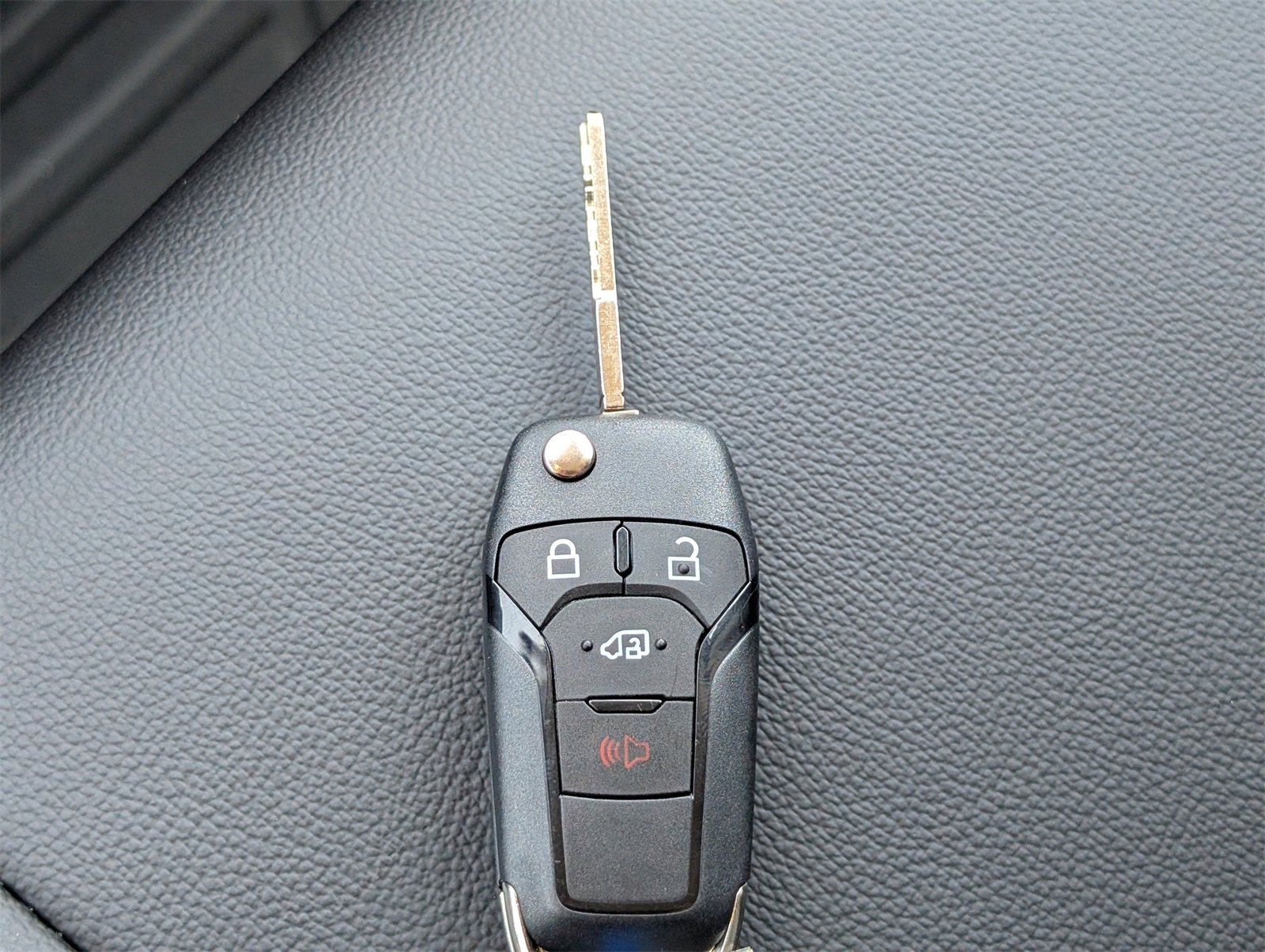 New 2025 Ford Transit 150 Low Roof image 25