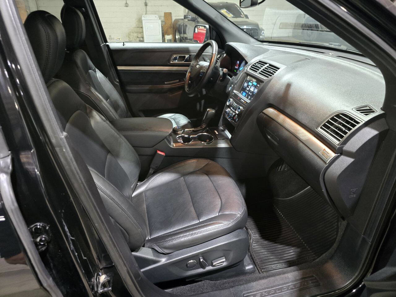 Used 2018 Ford Explorer XLT w/ Equipment Group 202A image 35