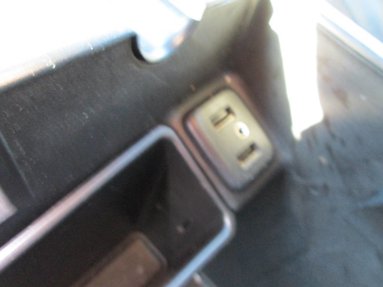 Used 2018 Chevrolet Silverado 1500 LTZ w/ Texas Edition image 38