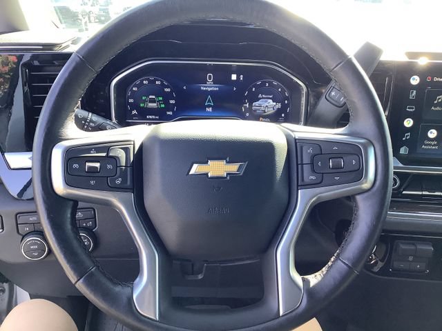 Used 2022 Chevrolet Silverado 1500 LT w/ Protection Package AWD/4WD image 11