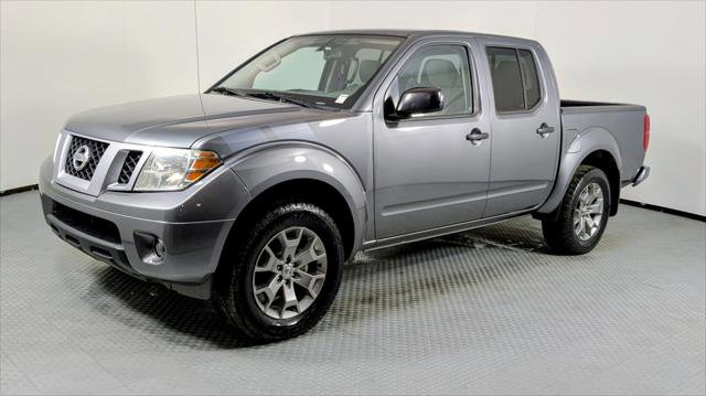 Used 2020 Nissan Frontier SV image 2