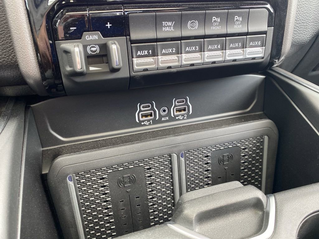 New 2026 RAM 2500 Laramie w/ Night Edition image 26