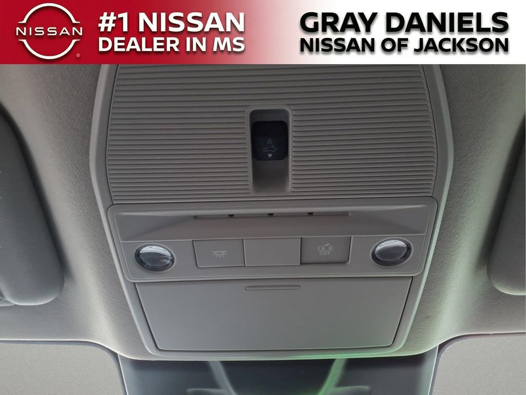 New 2026 Nissan Sentra SR w/ SR Premium Package FWD image 21