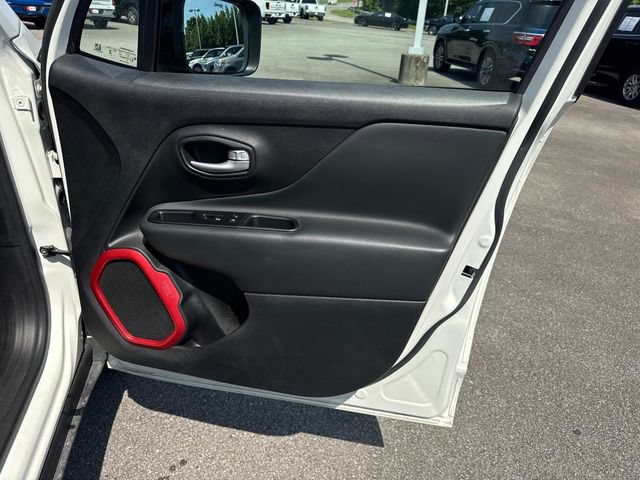 Used 2023 Jeep Renegade Trailhawk AWD/4WD image 23