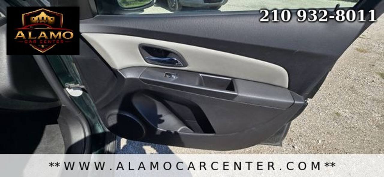 Used 2014 Chevrolet Cruze LS FWD image 17