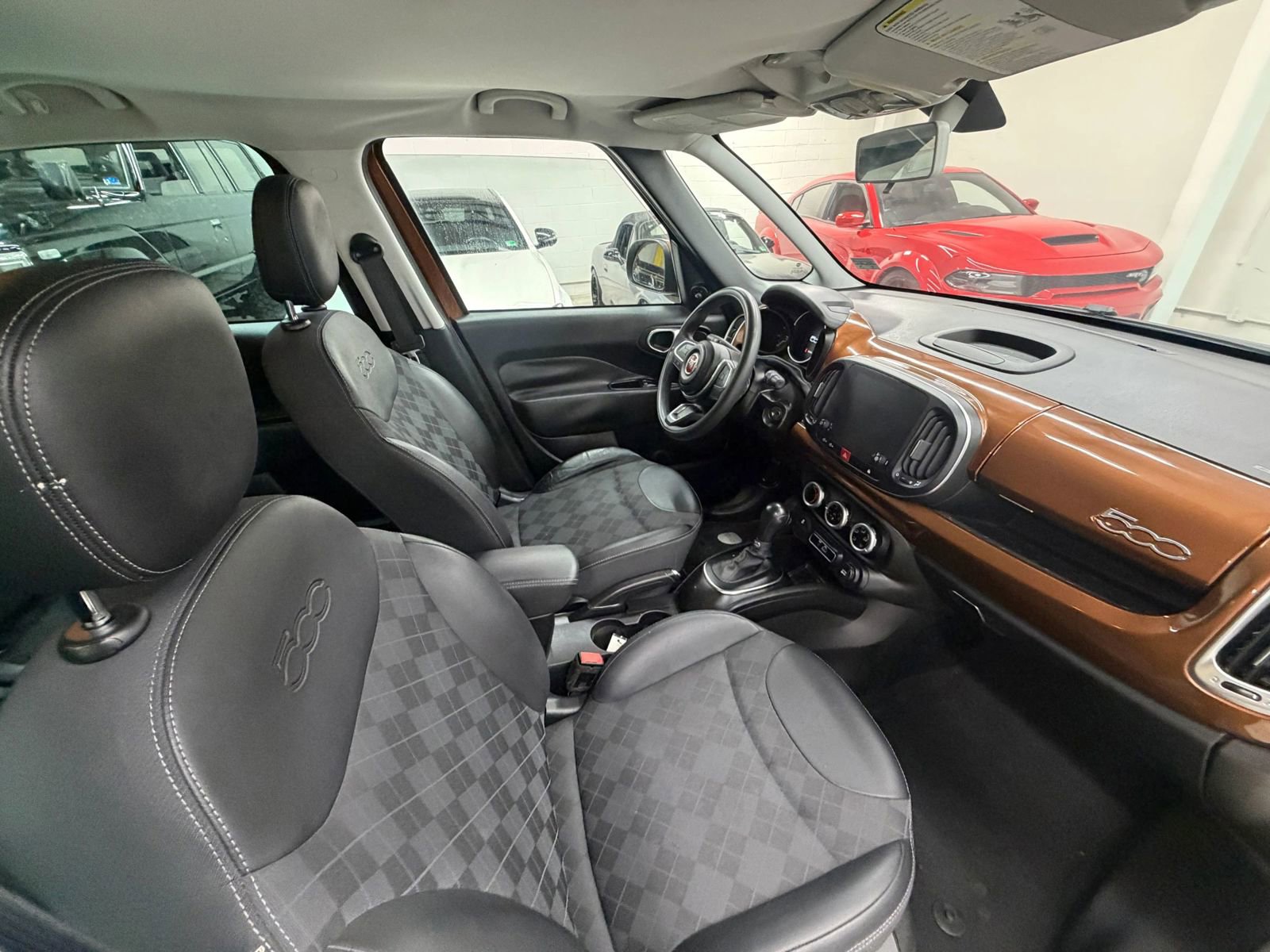Used 2019 FIAT 500L Pop FWD image 21