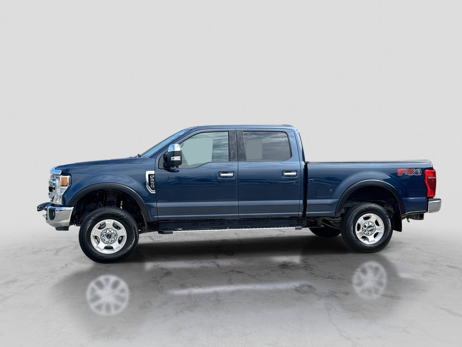 Used 2020 Ford F250 XLT w/ XLT Premium Package AWD/4WD image 3