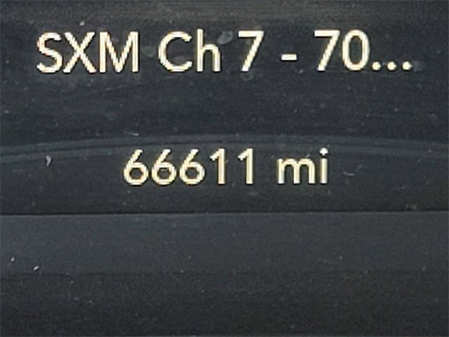 Used 2023 Chrysler Voyager LX image 32