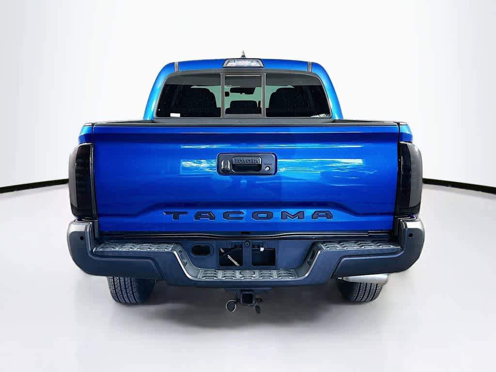 Used 2018 Toyota Tacoma SR5 RWD image 5
