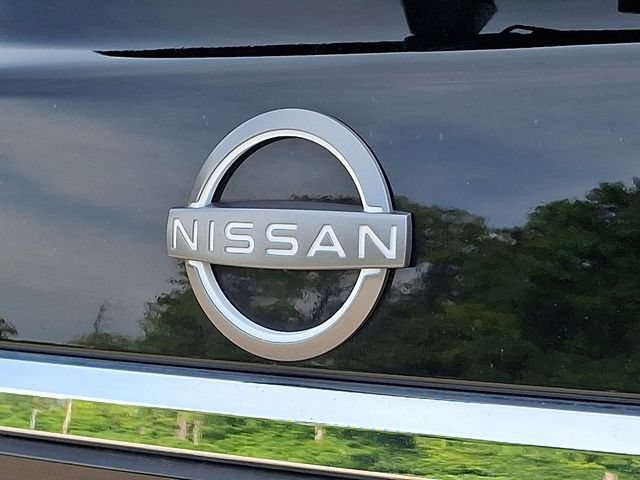 Used 2023 Nissan Armada Platinum w/ Captain's Chairs Package AWD/4WD image 38