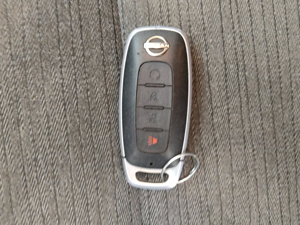 Used 2023 Nissan Rogue SV FWD image 32
