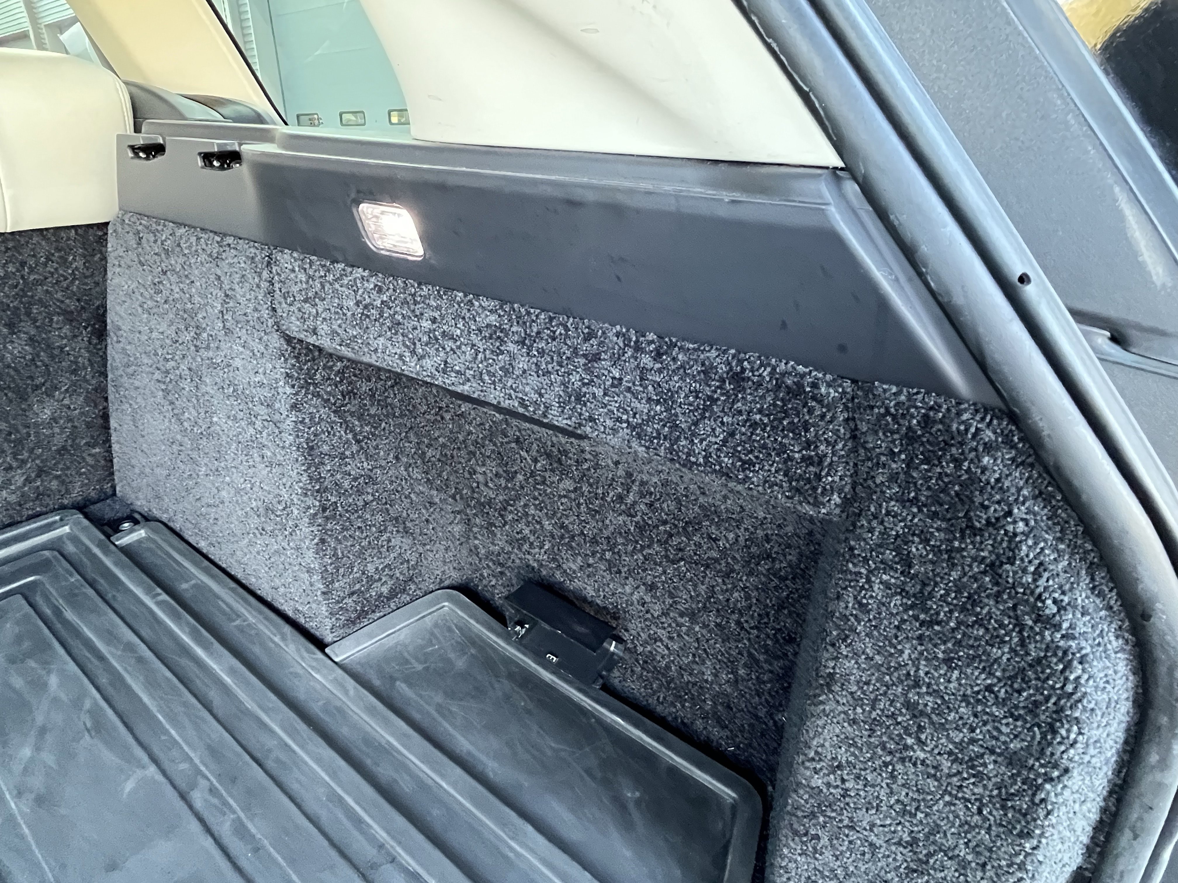 Used 2017 Land Rover Range Rover Supercharged image 31