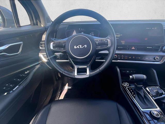 Used 2025 Kia Sportage EX FWD image 7