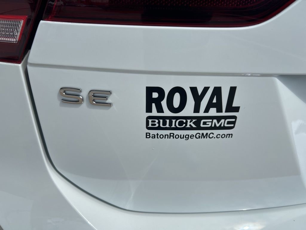 Used 2024 Volkswagen Tiguan SE w/ Panoramic Sunroof Package FWD image 29