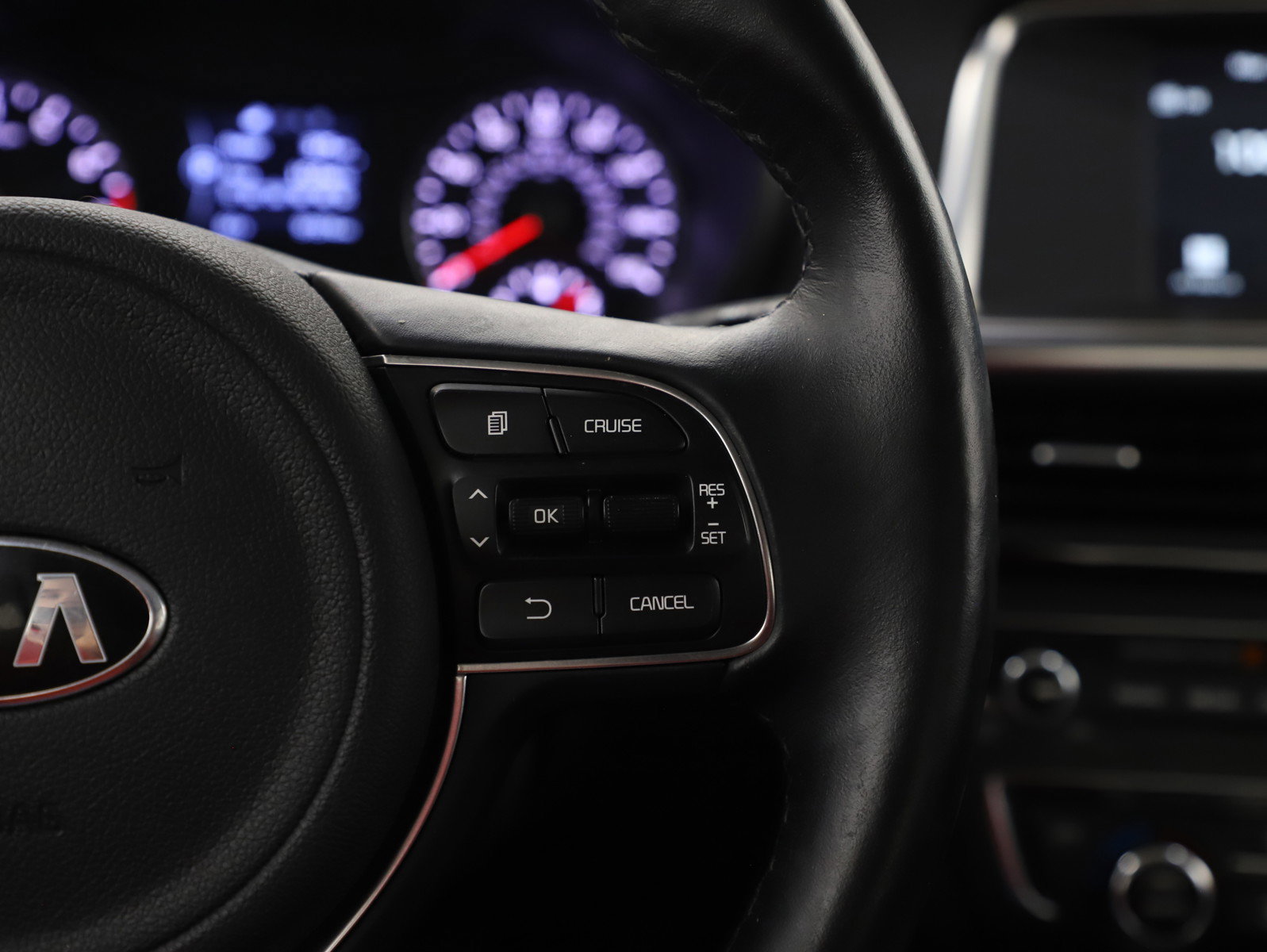 Used 2017 Kia Optima EX image 27