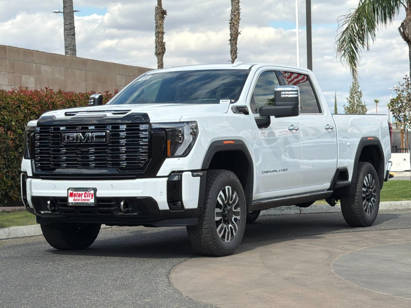 New 2026 GMC Sierra 2500 Denali Ultimate AWD/4WD image 8