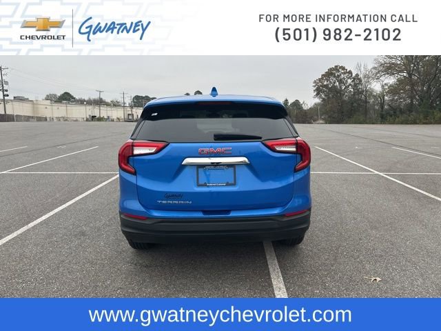 Used 2024 GMC Terrain SLE image 6