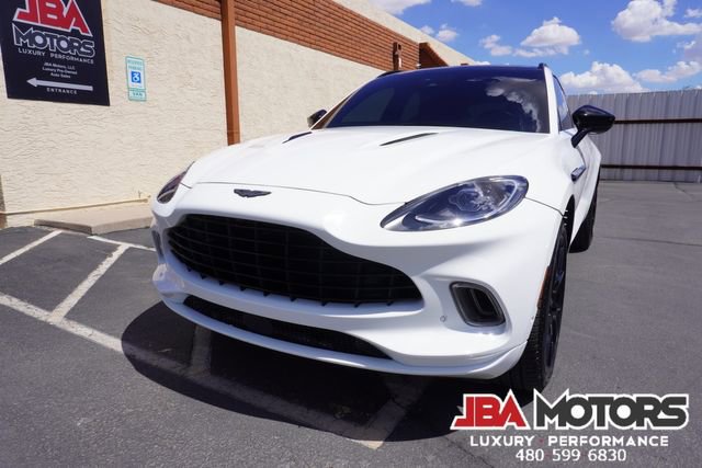 Used 2022 Aston Martin DBX image 17