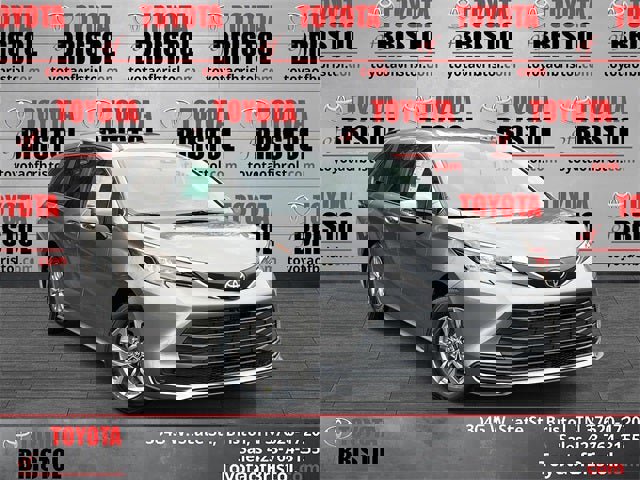 New 2026 Toyota Sienna LE image 1