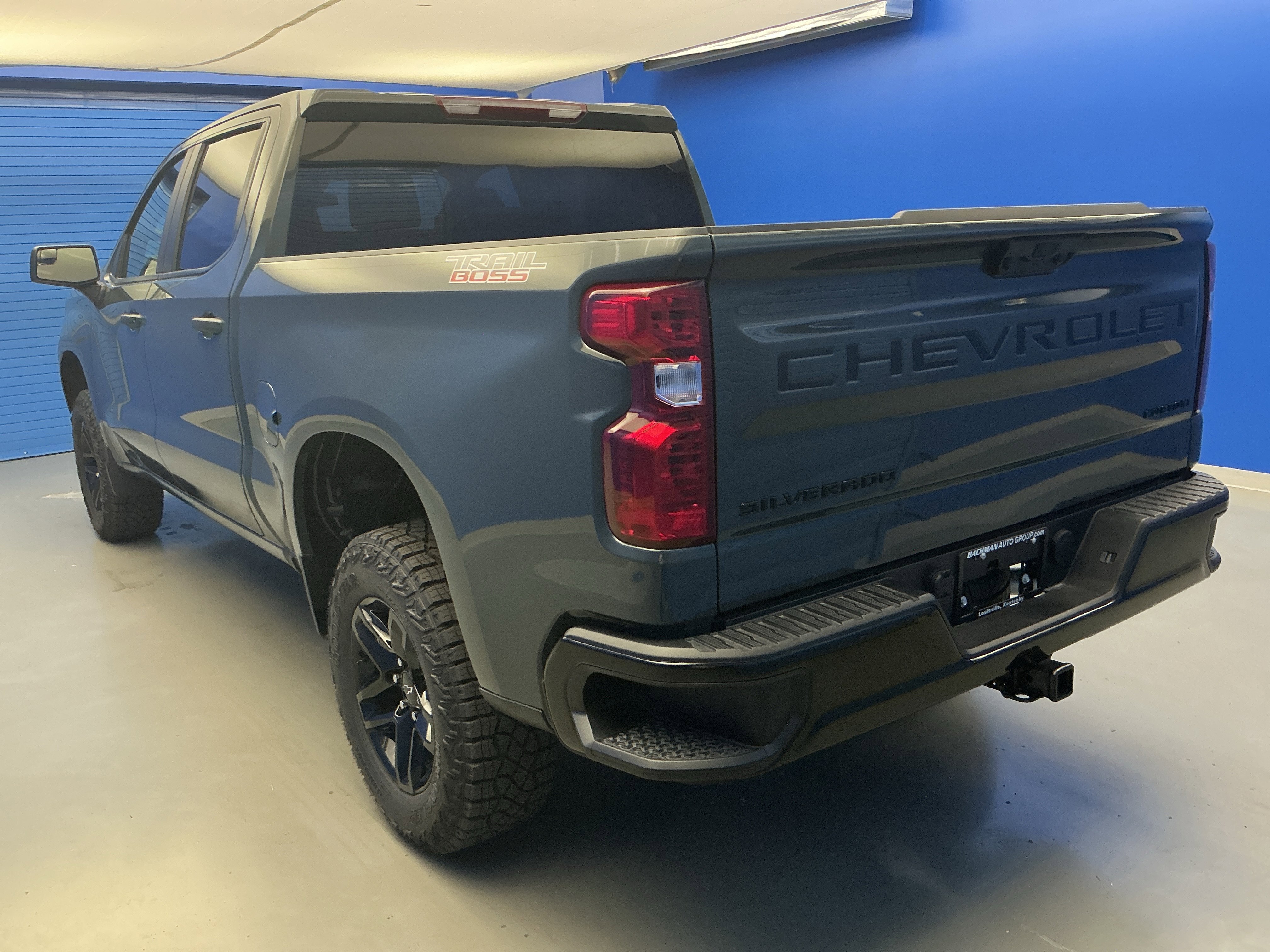 New 2026 Chevrolet Silverado 1500 Custom Trail Boss w/ LPO, Dark Essentials Package AWD/4WD image 5