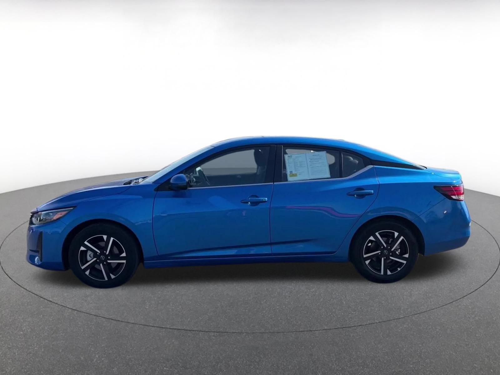 Used 2025 Nissan Sentra SV FWD image 7
