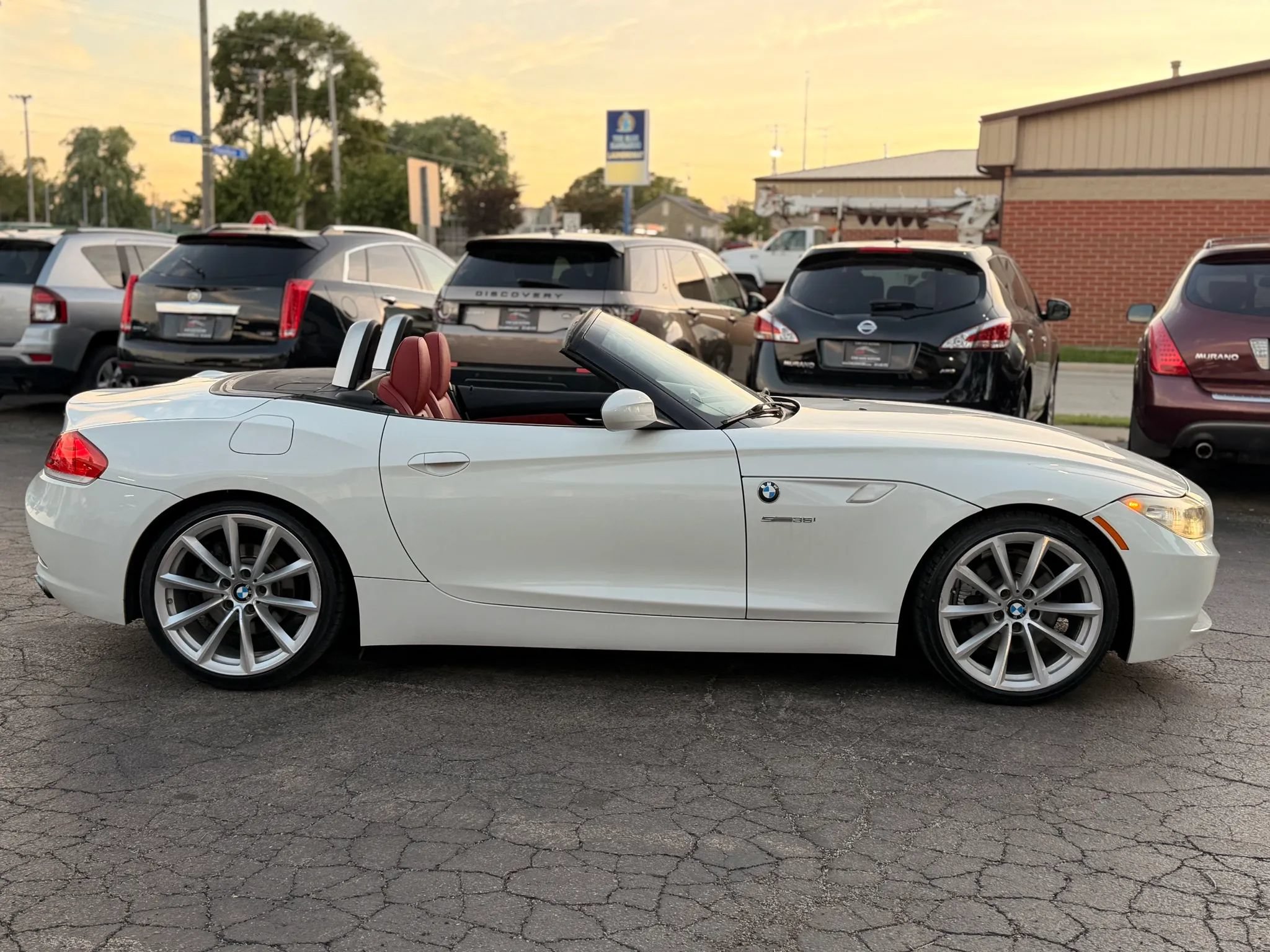 Used 2010 BMW Z4 sDrive35i RWD image 14