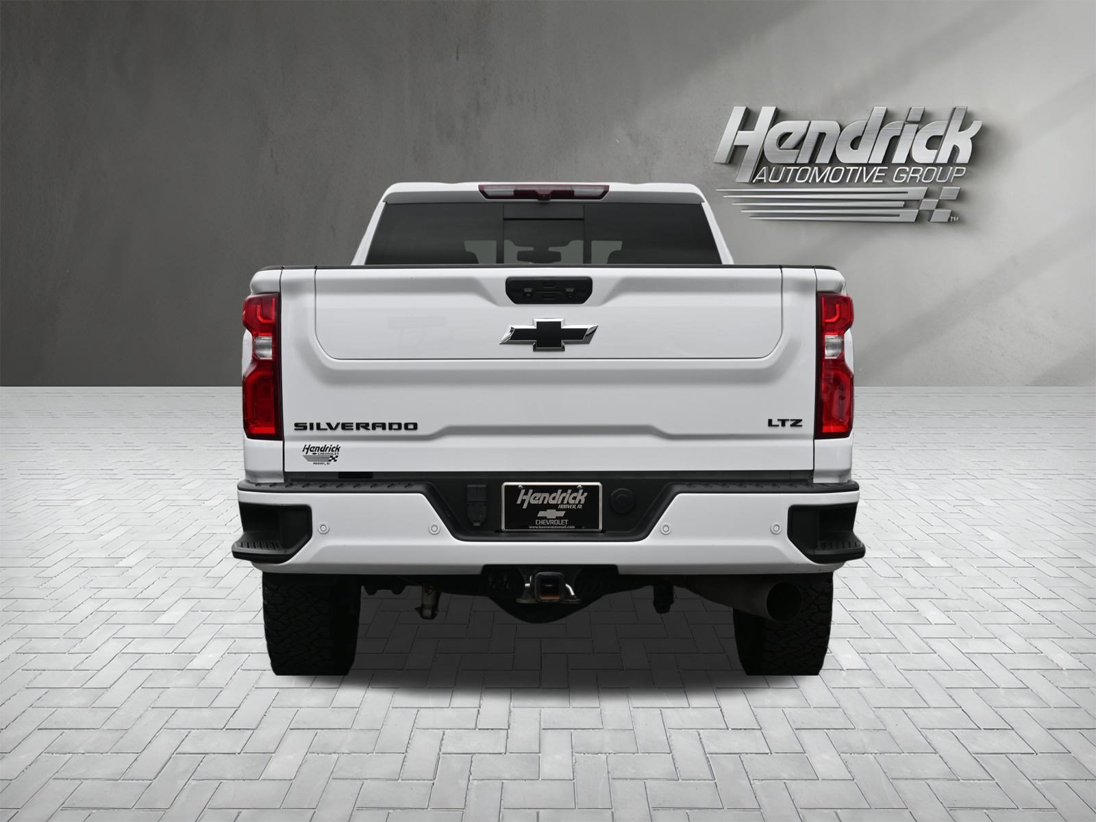 Used 2023 Chevrolet Silverado 2500 LTZ w/ LTZ Plus Package image 9