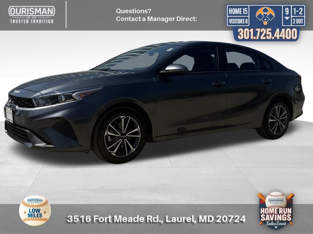Used 2023 Kia Forte LXS image 3