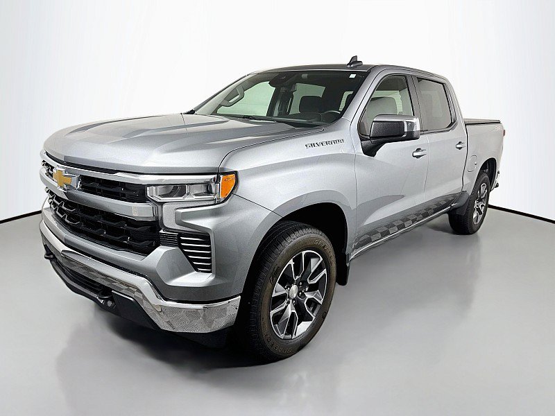 Used 2023 Chevrolet Silverado 1500 LT AWD/4WD image 3