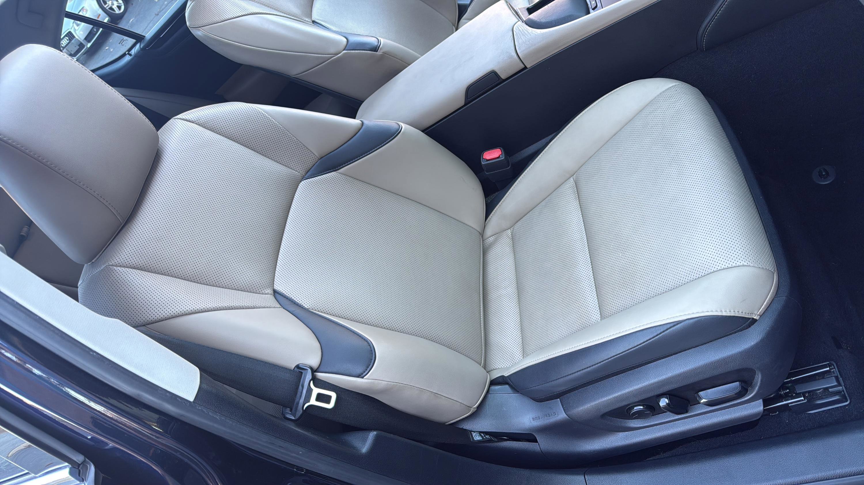 Used 2019 Lexus ES 350 image 33